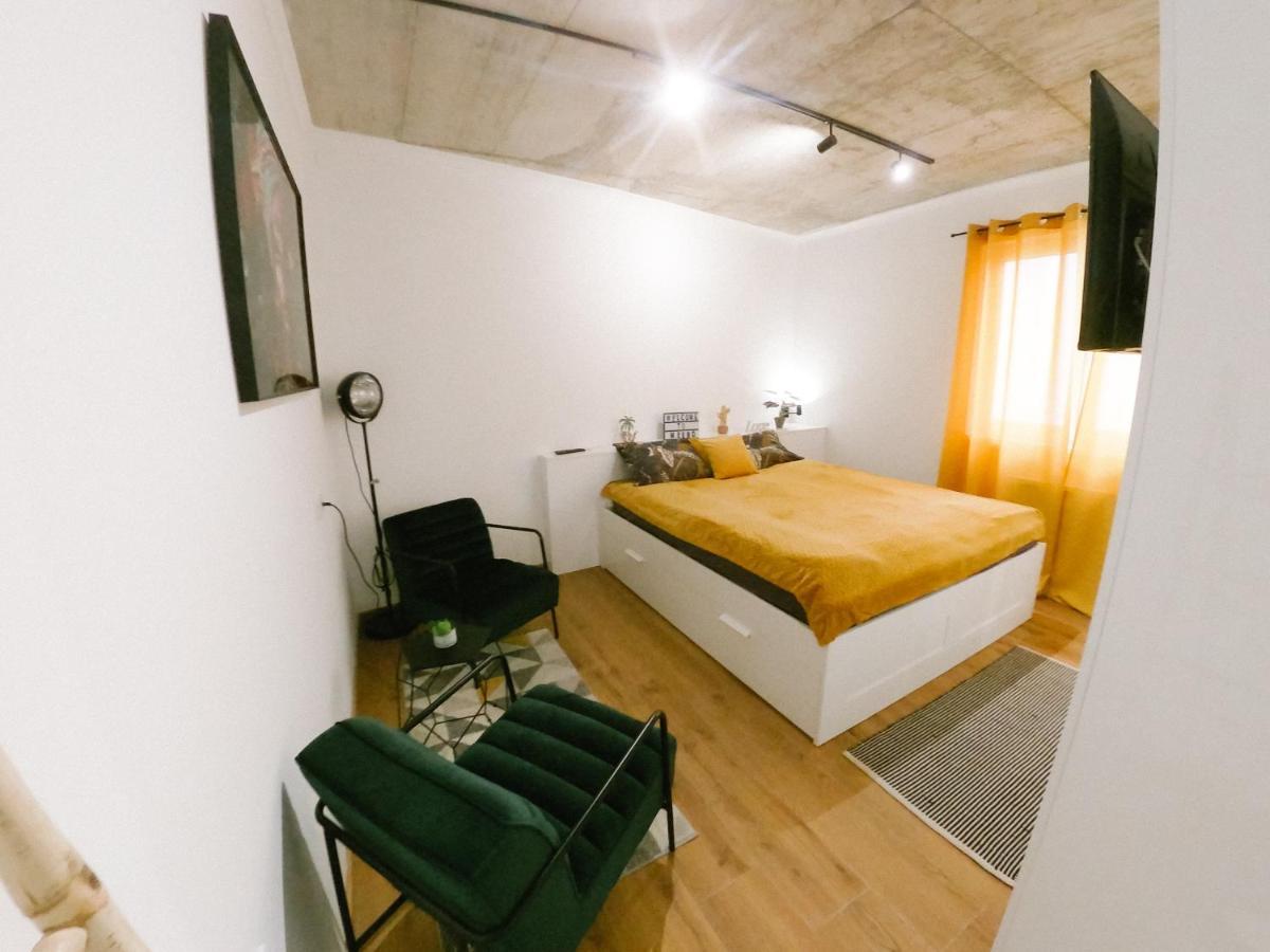 Meebo Apartments Новий Сад Екстер'єр фото