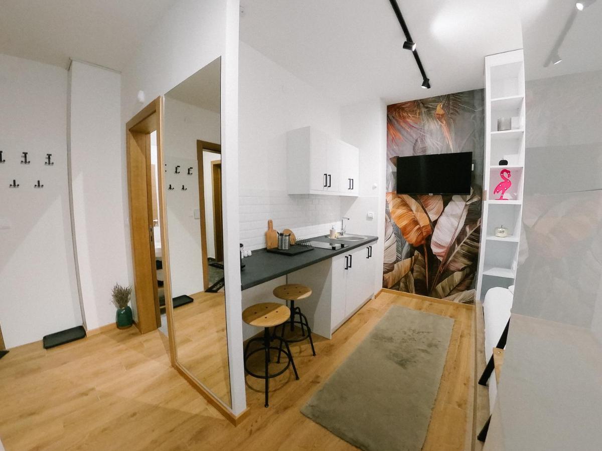 Meebo Apartments Новий Сад Екстер'єр фото