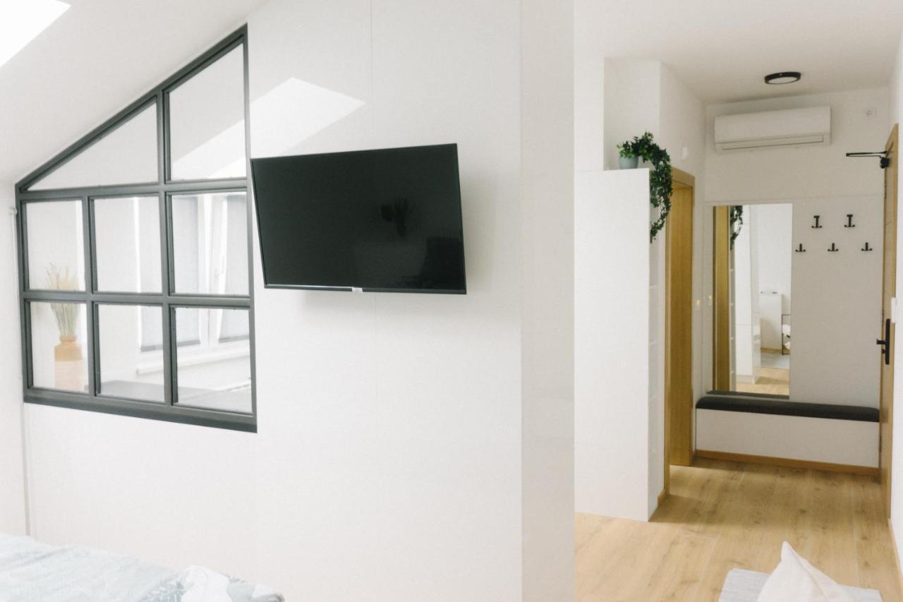 Meebo Apartments Новий Сад Екстер'єр фото