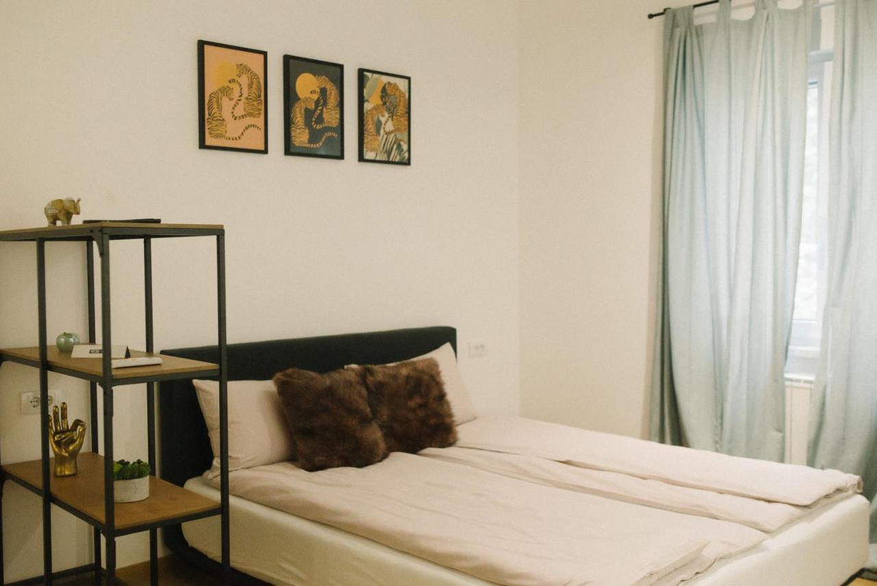Meebo Apartments Новий Сад Екстер'єр фото
