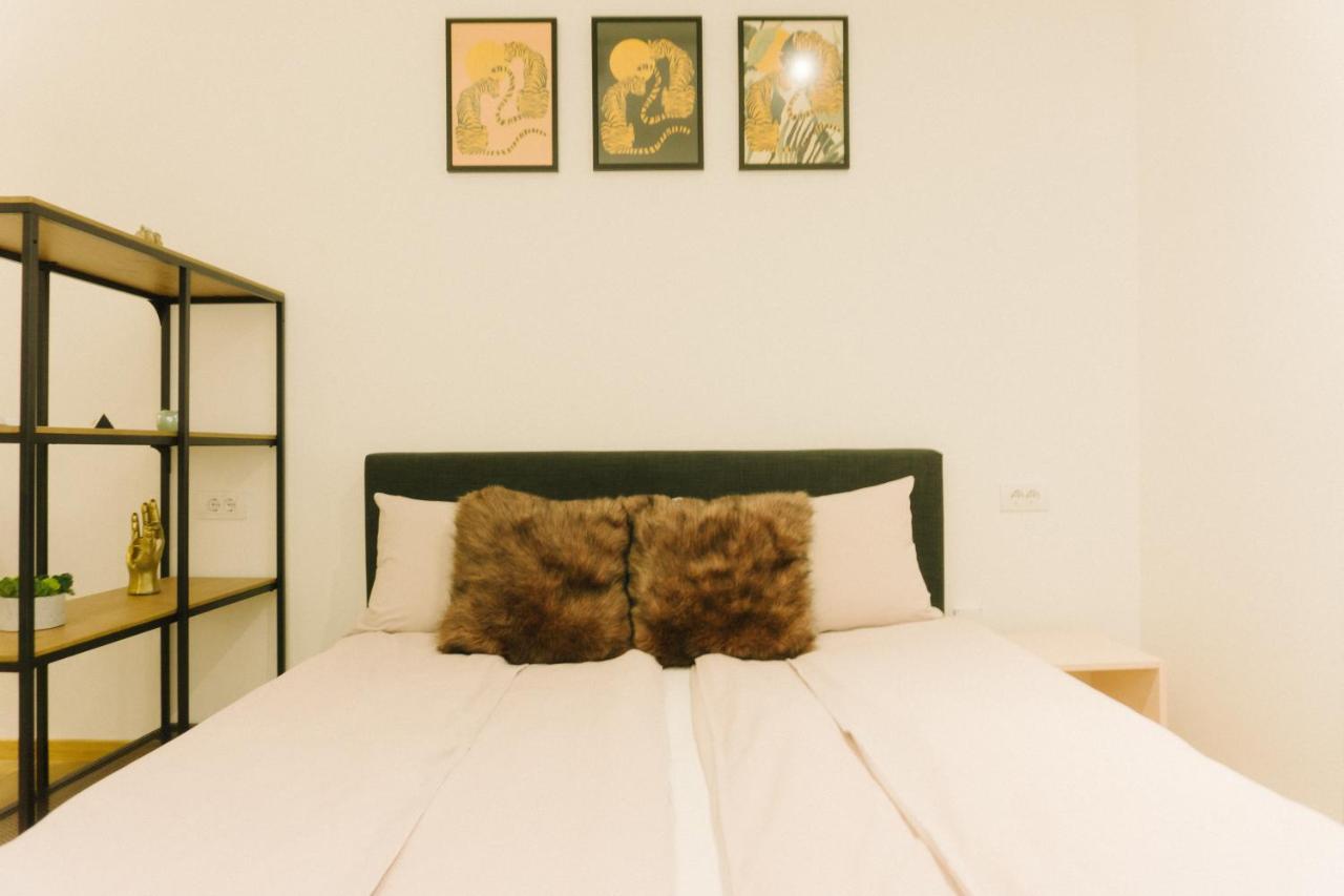 Meebo Apartments Новий Сад Екстер'єр фото